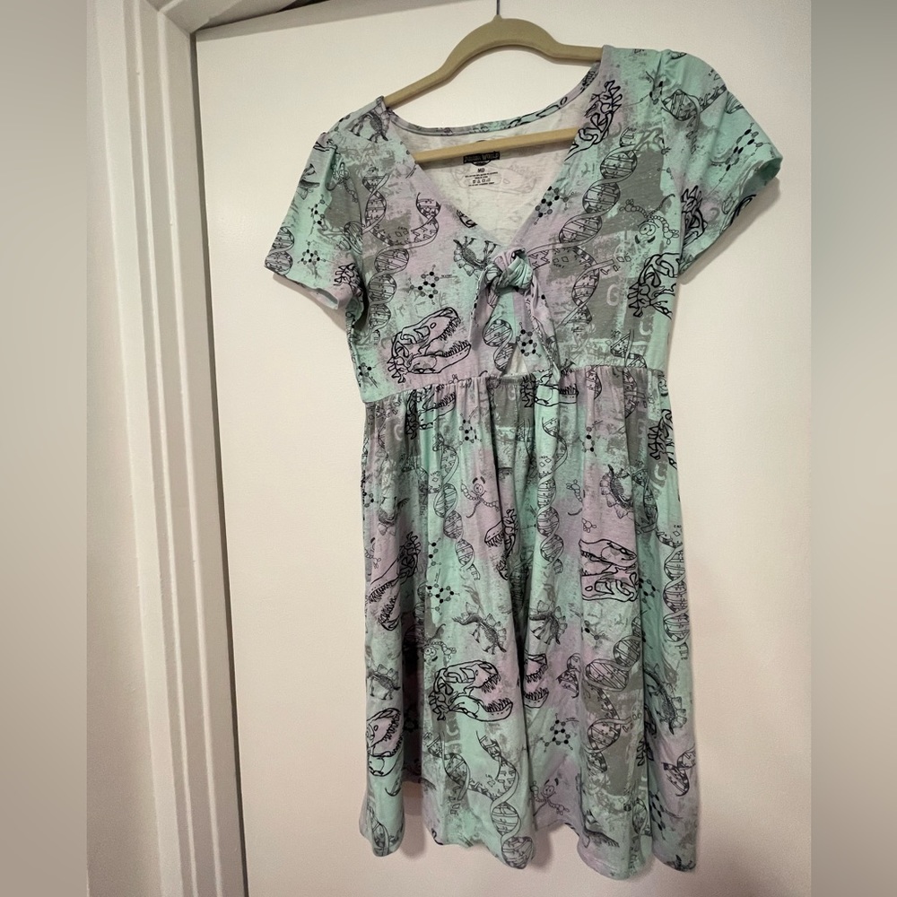 Hot topic Jurassic World dress